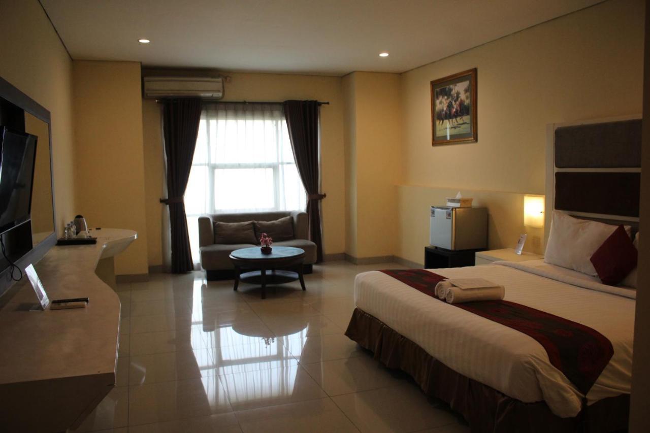 Hotel President Executive Club Cikarang Zewnętrze zdjęcie