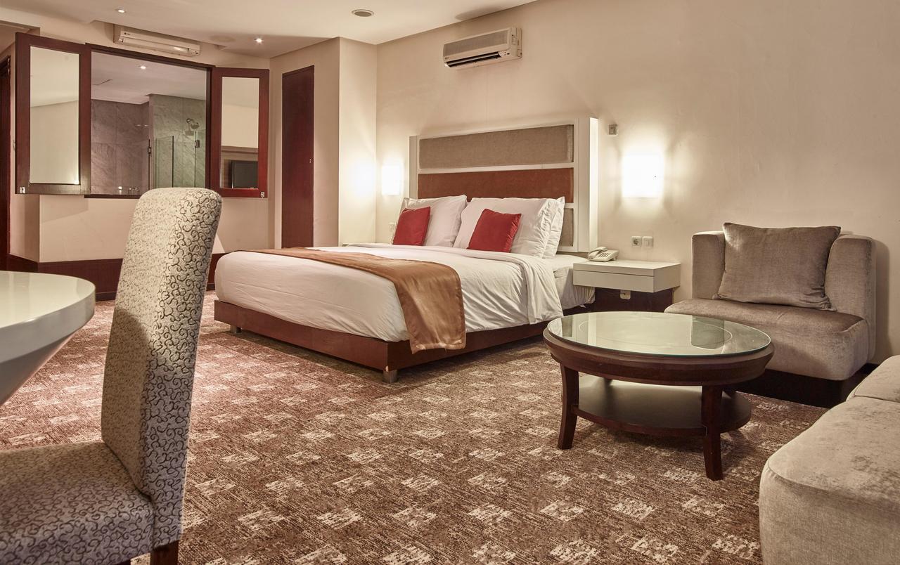 Hotel President Executive Club Cikarang Zewnętrze zdjęcie