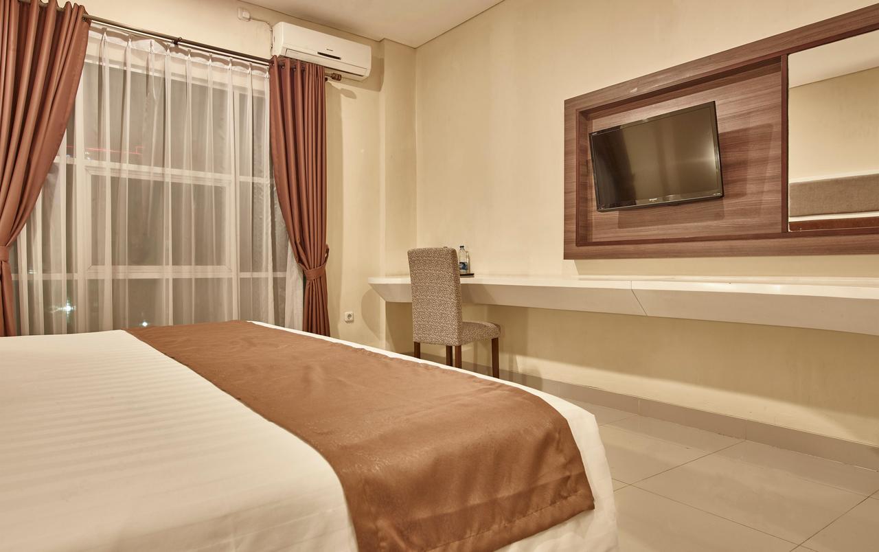 Hotel President Executive Club Cikarang Zewnętrze zdjęcie