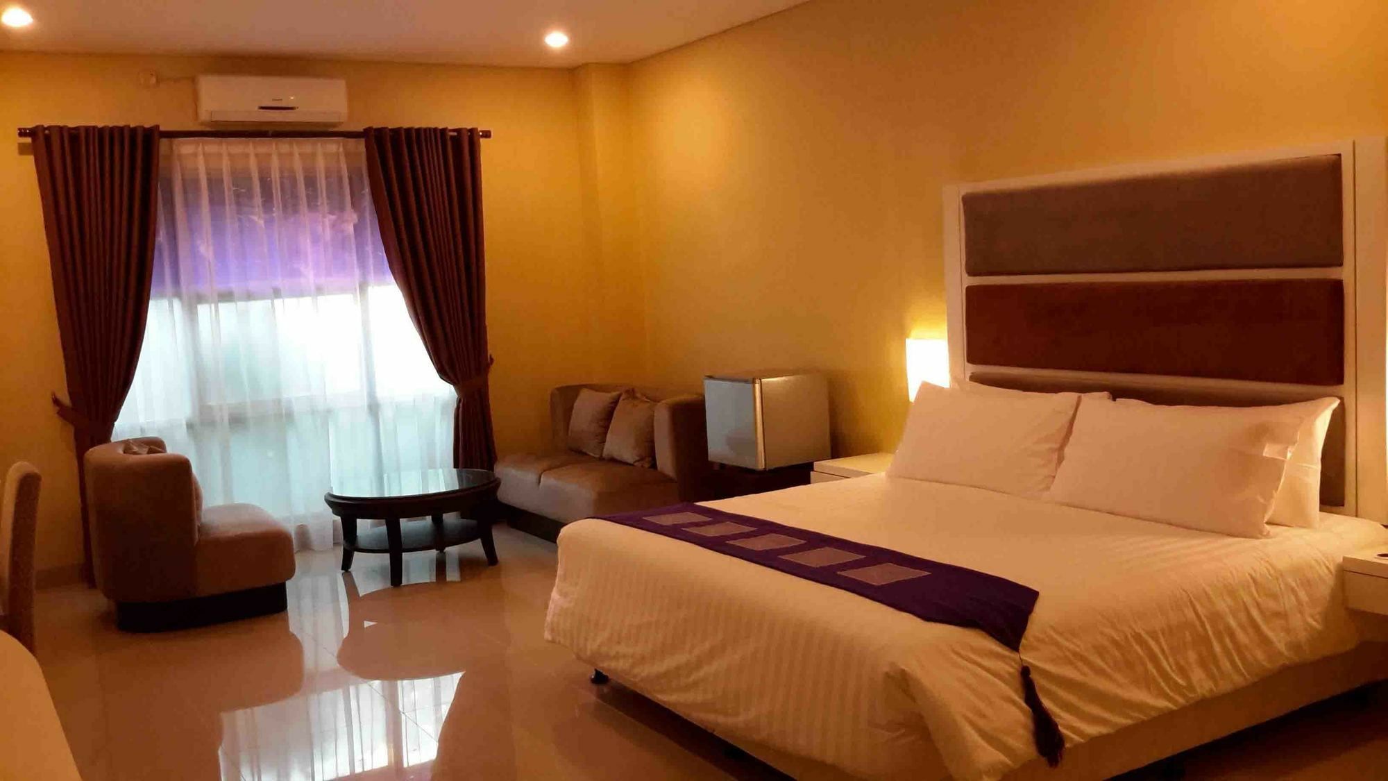 Hotel President Executive Club Cikarang Zewnętrze zdjęcie